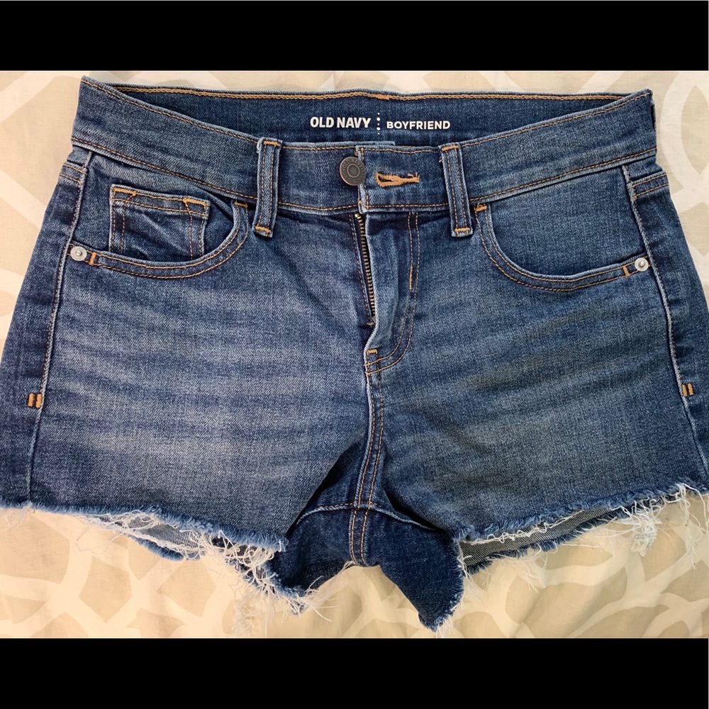Old Navy Boyfriend Jean shorts in size 0